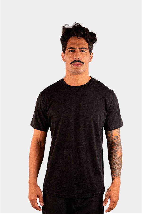 CAMISETA BASICA LISA ALGODÃO PIMA 40.1 -  PRETA