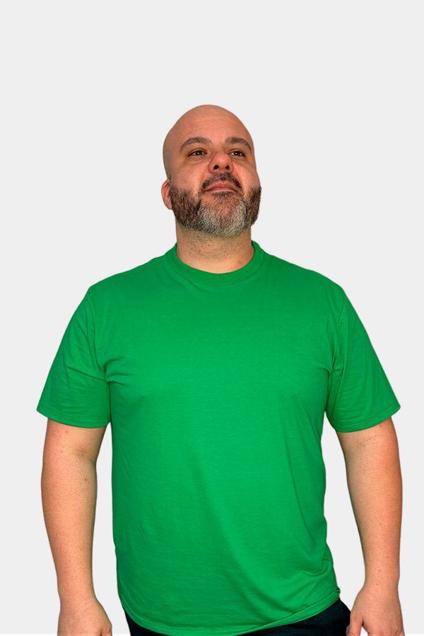 CAMISETA BASICA LISA PLUS SIZE VERDE BANDEIRA
