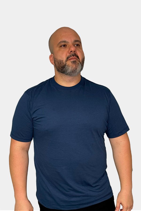 CAMISETA BASICA LISA PLUS SIZE MARINHO